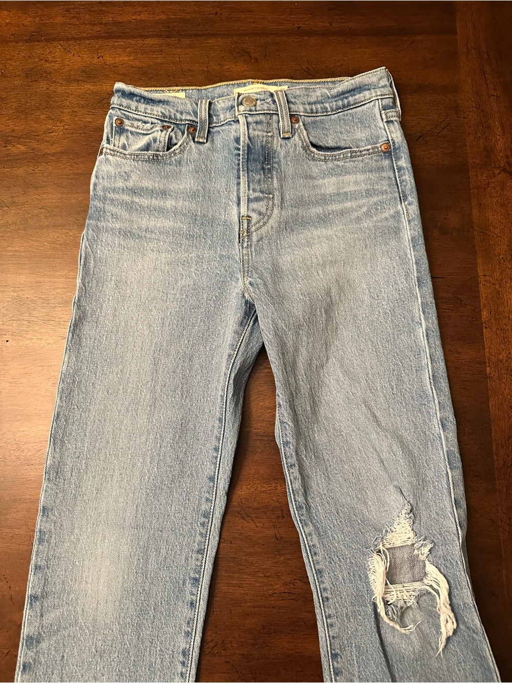 Wedgie Straight - Light Wash Distressed - 25